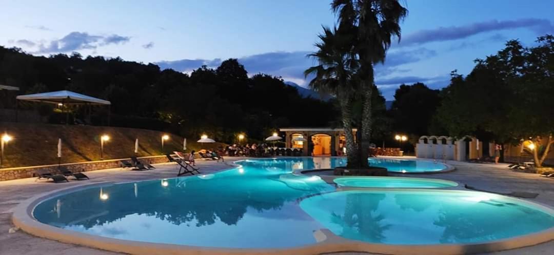 Hotel Borgo Antico San Severino エクステリア 写真